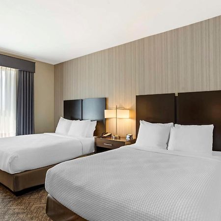Best Western Plus Philadelphia-Pennsauken Hotel Cherry Hill Exterior photo