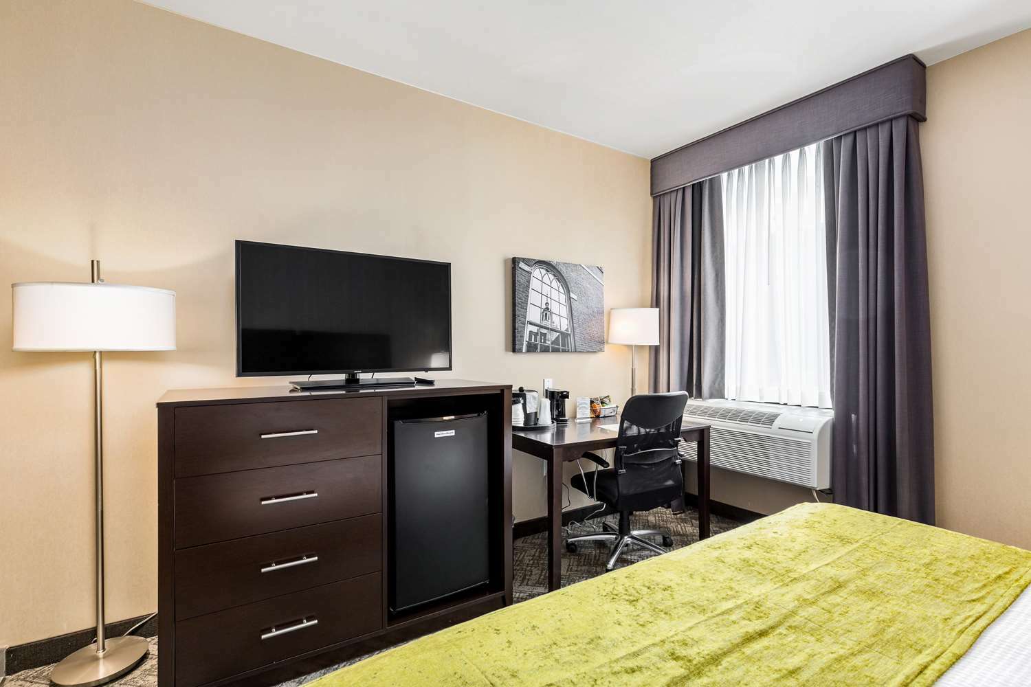 Best Western Plus Philadelphia-Pennsauken Hotel Cherry Hill Exterior photo